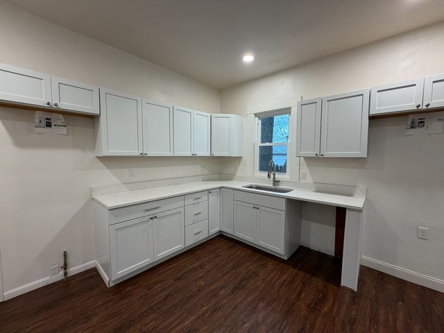 718 17th Street, Rock Island, IL 61201