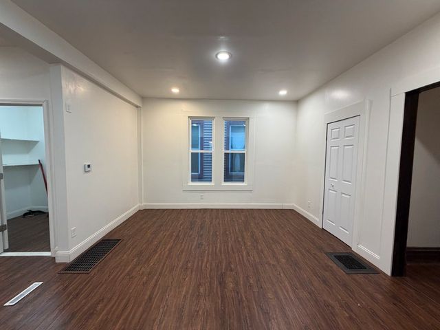 718 17th Street, Rock Island, IL 61201