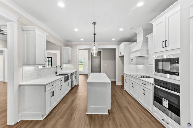217 Golden Chestnut Bend, Bonaire, GA 31005