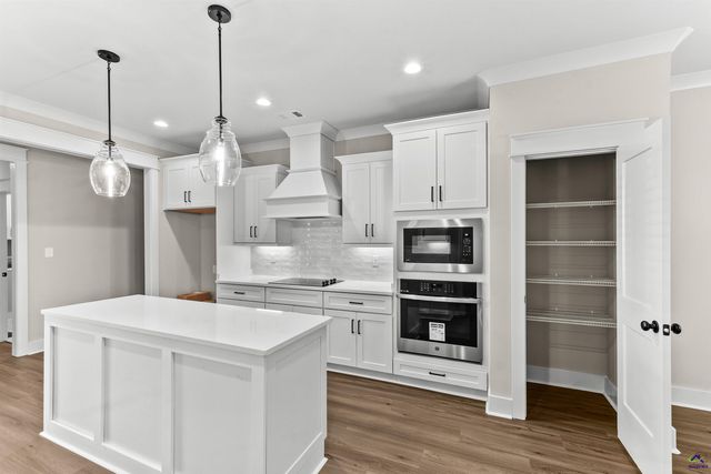 217 Golden Chestnut Bend, Bonaire, GA 31005