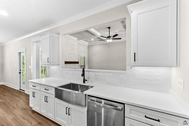 217 Golden Chestnut Bend, Bonaire, GA 31005