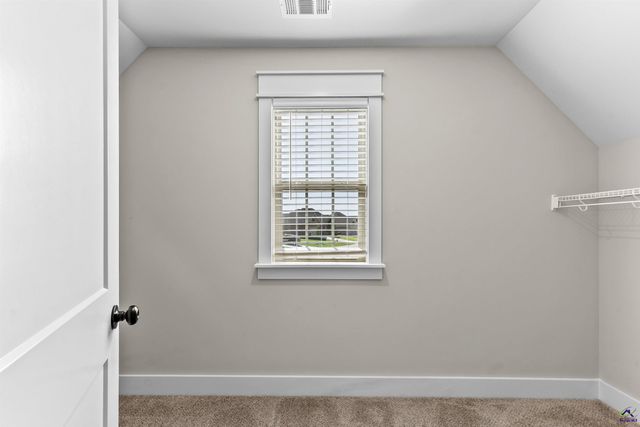 217 Golden Chestnut Bend, Bonaire, GA 31005
