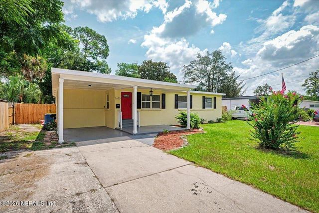2625 CHARBRAY Drive, Jacksonville, FL 32211