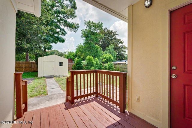 2625 CHARBRAY Drive, Jacksonville, FL 32211