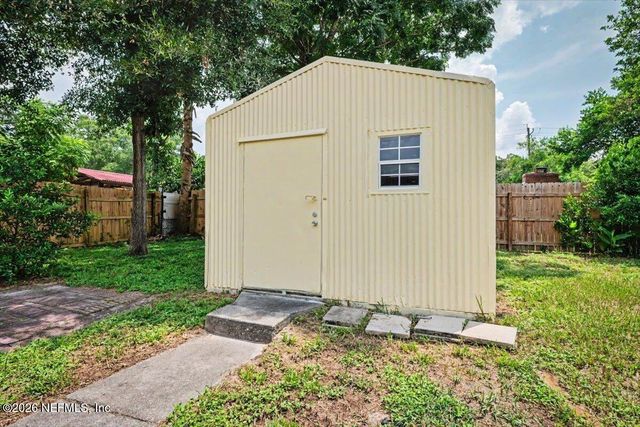 2625 CHARBRAY Drive, Jacksonville, FL 32211