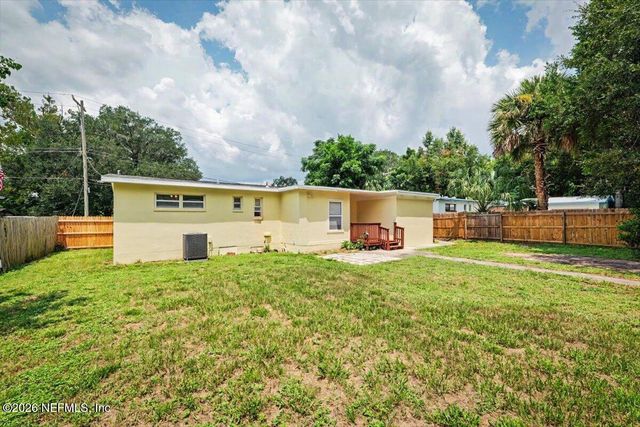 2625 CHARBRAY Drive, Jacksonville, FL 32211