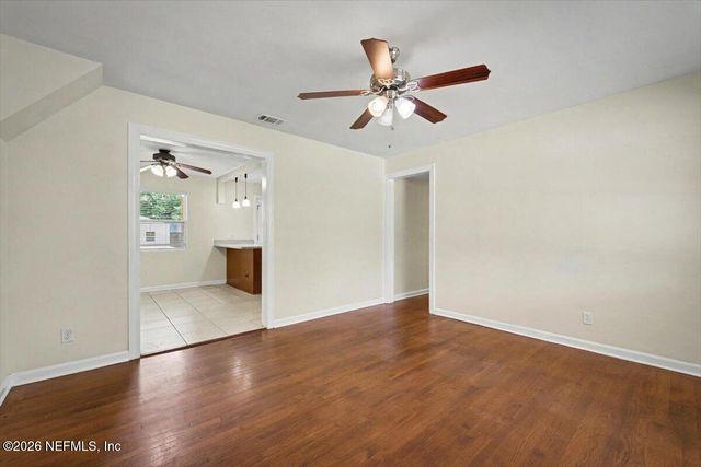 2625 CHARBRAY Drive, Jacksonville, FL 32211