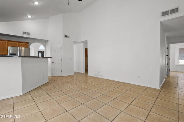 5548 MANUEL MORENO Drive, El Paso, TX 79934