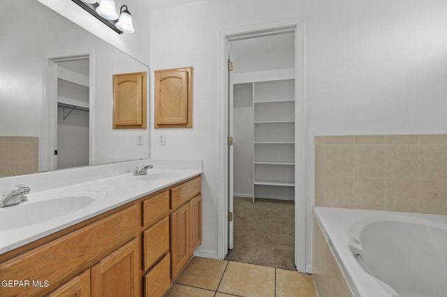 5548 MANUEL MORENO Drive, El Paso, TX 79934