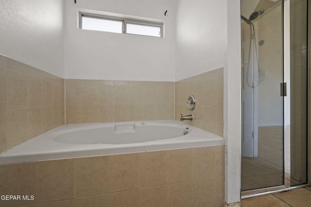 5548 MANUEL MORENO Drive, El Paso, TX 79934