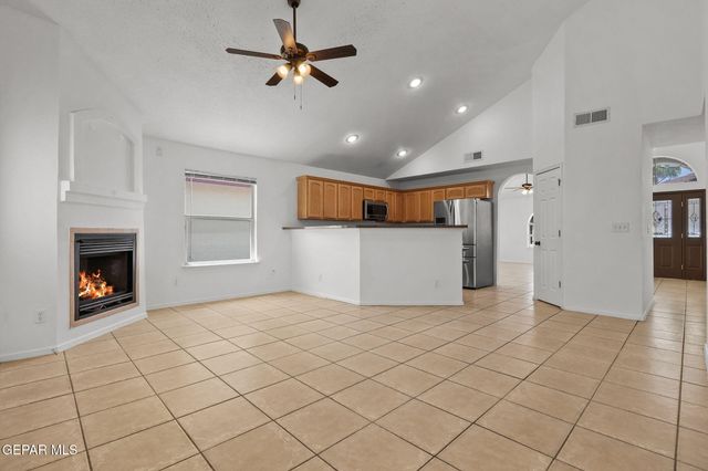 5548 MANUEL MORENO Drive, El Paso, TX 79934