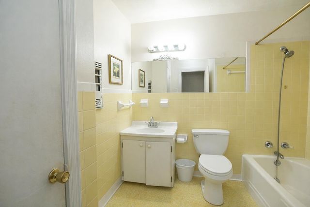 108 Young, Thibodaux, LA 70301