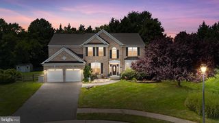 8 PEACOCK PL, Newark, DE 19711