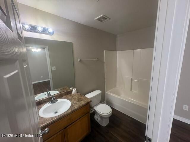 17212 Avondale Circle, D'iberville, MS 39540