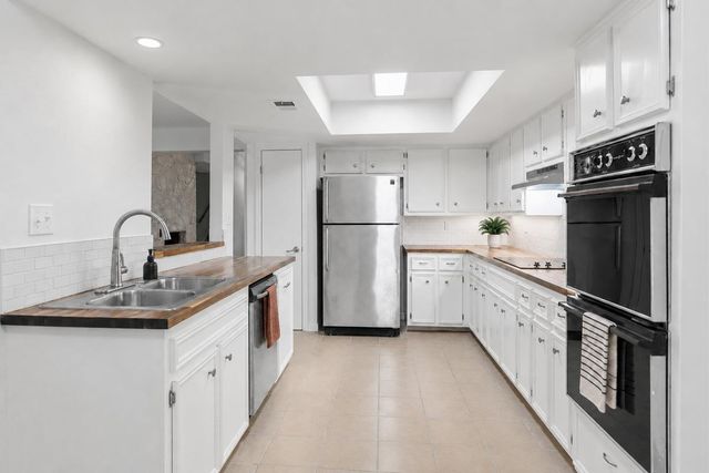 2217 Onion Creek PKWY 121, Austin, TX 78747