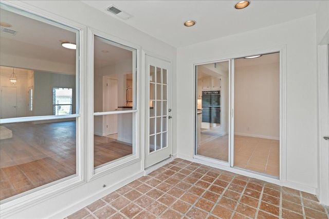 2217 Onion Creek PKWY 121, Austin, TX 78747
