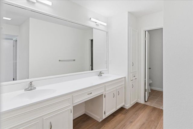 2217 Onion Creek PKWY 121, Austin, TX 78747