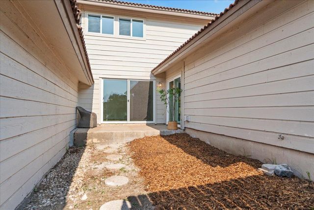 2217 Onion Creek PKWY 121, Austin, TX 78747