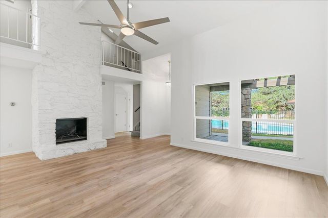 2217 Onion Creek PKWY 121, Austin, TX 78747