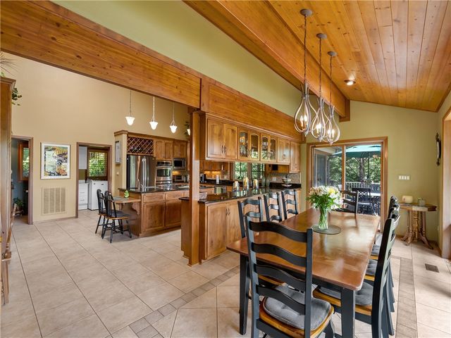 673 Lake Breeze Lane, Salem, SC 29676