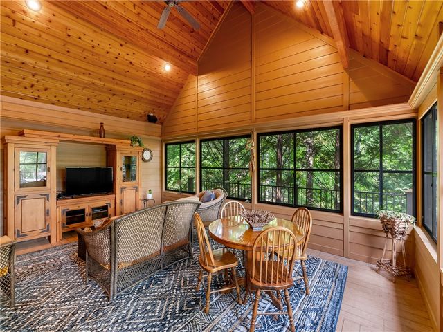 673 Lake Breeze Lane, Salem, SC 29676