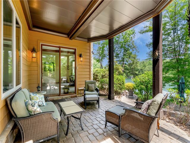 673 Lake Breeze Lane, Salem, SC 29676