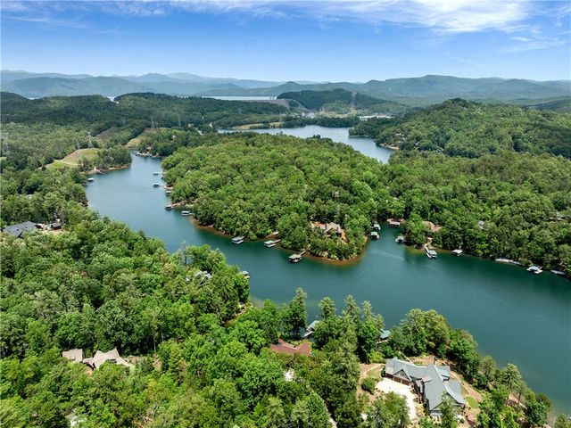 673 Lake Breeze Lane, Salem, SC 29676