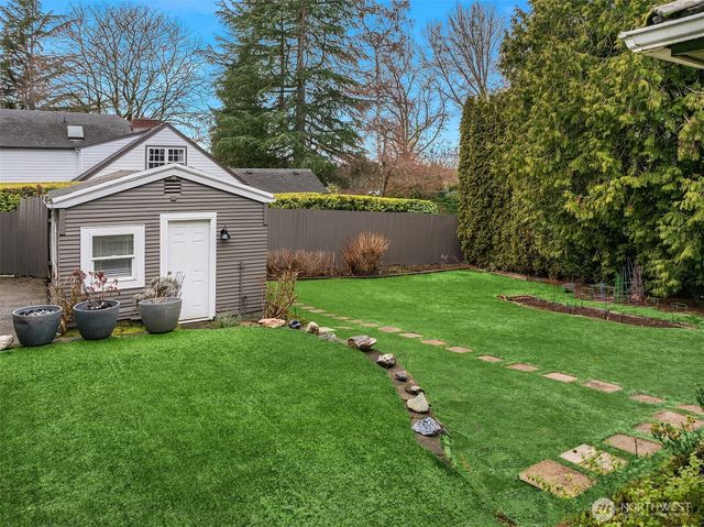 1021 34th Avenue E, Seattle, WA 98112