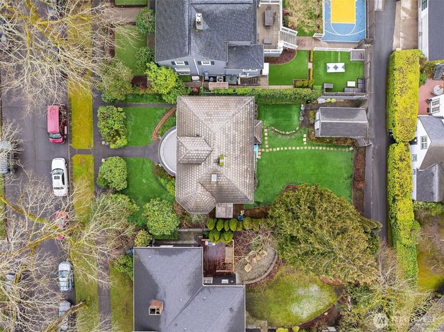 1021 34th Avenue E, Seattle, WA 98112