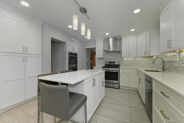 422 Cedarhurst Avenue, Cedarhurst, NY 11516