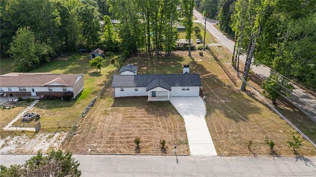 8561 Hickory Lane, Lithia Springs, GA 30122