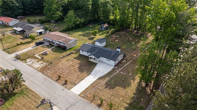 8561 Hickory Lane, Lithia Springs, GA 30122