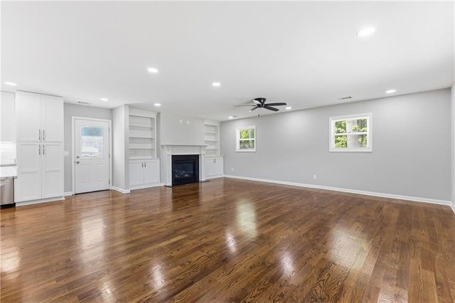 8561 Hickory Lane, Lithia Springs, GA 30122