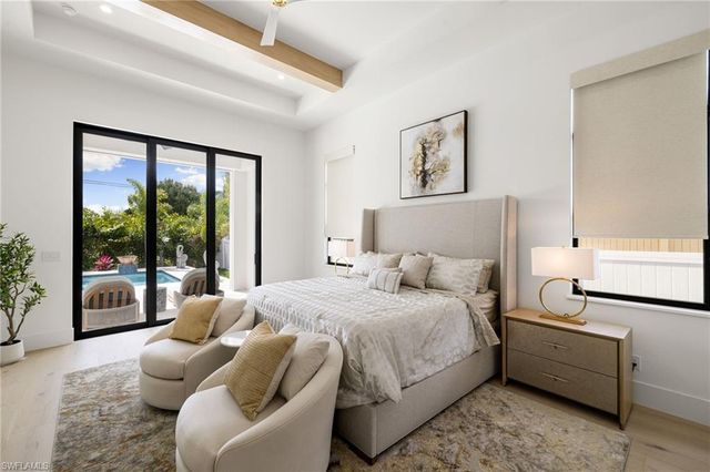 620 94th AVE N, Naples, FL 34108