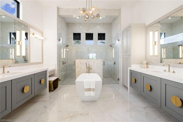 620 94th AVE N, Naples, FL 34108