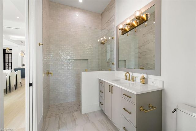 620 94th AVE N, Naples, FL 34108