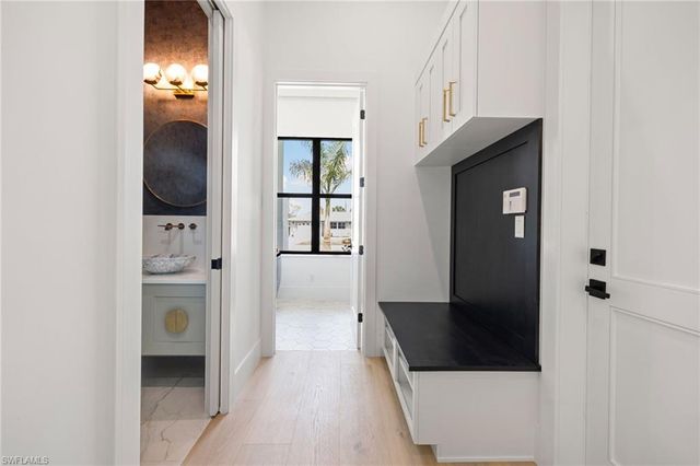 620 94th AVE N, Naples, FL 34108