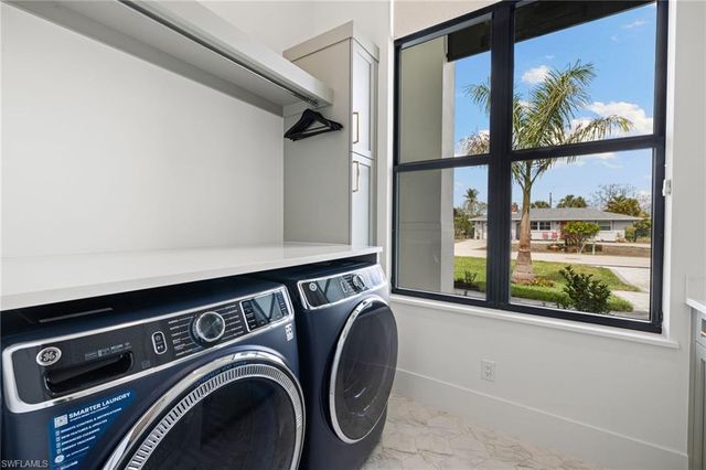 620 94th AVE N, Naples, FL 34108