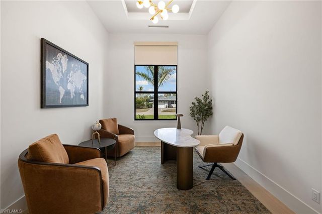 620 94th AVE N, Naples, FL 34108