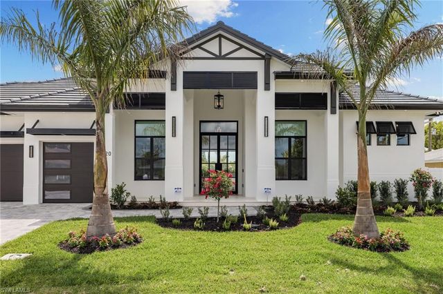 620 94th AVE N, Naples, FL 34108