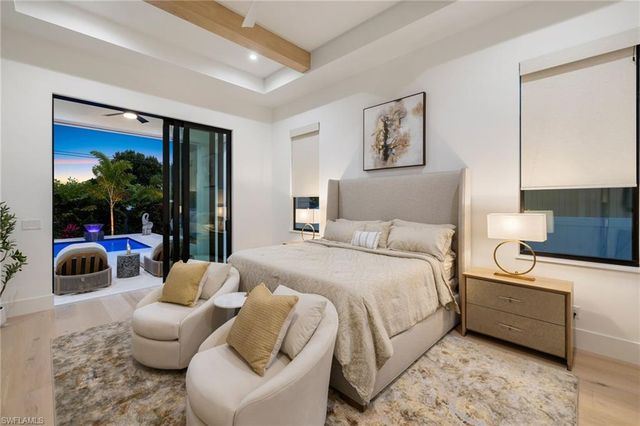 620 94th AVE N, Naples, FL 34108