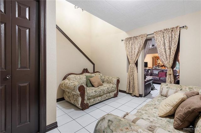 44 San Bernardo Street, Rio Grande City, TX 78582