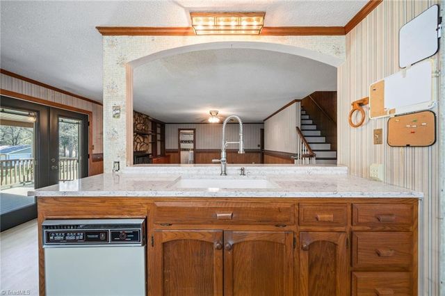 1463 Charlotte Highway, Mooresville, NC 28115