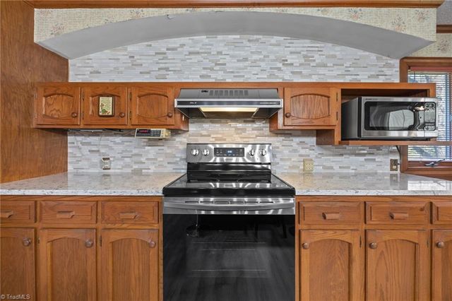1463 Charlotte Highway, Mooresville, NC 28115