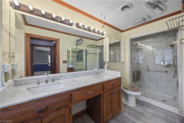 1463 Charlotte Highway, Mooresville, NC 28115