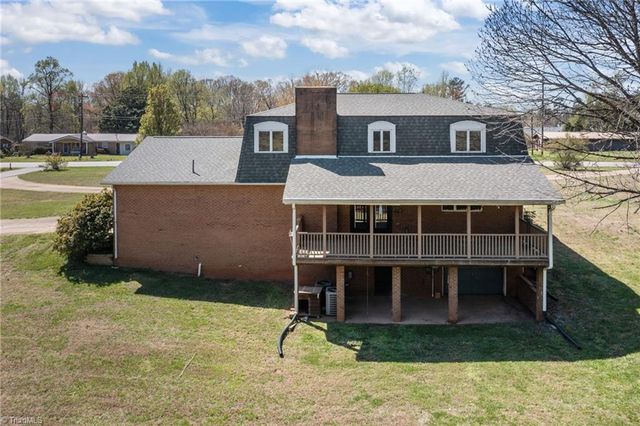 1463 Charlotte Highway, Mooresville, NC 28115