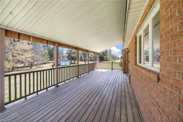 1463 Charlotte Highway, Mooresville, NC 28115