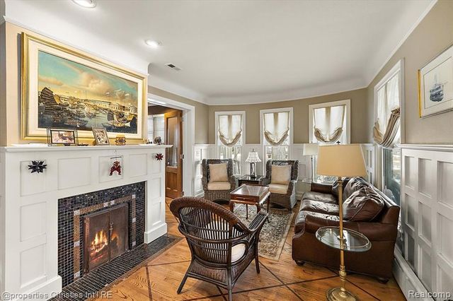 1119 Southfield Road, Birmingham, MI 48009