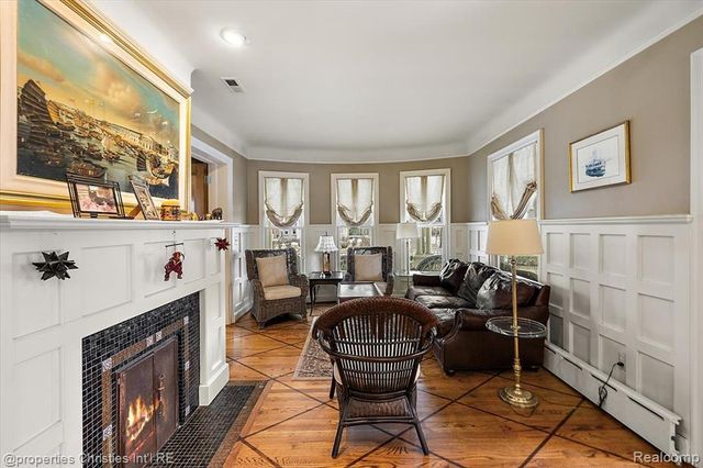 1119 Southfield Road, Birmingham, MI 48009