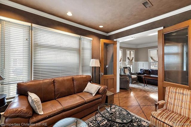 1119 Southfield Road, Birmingham, MI 48009